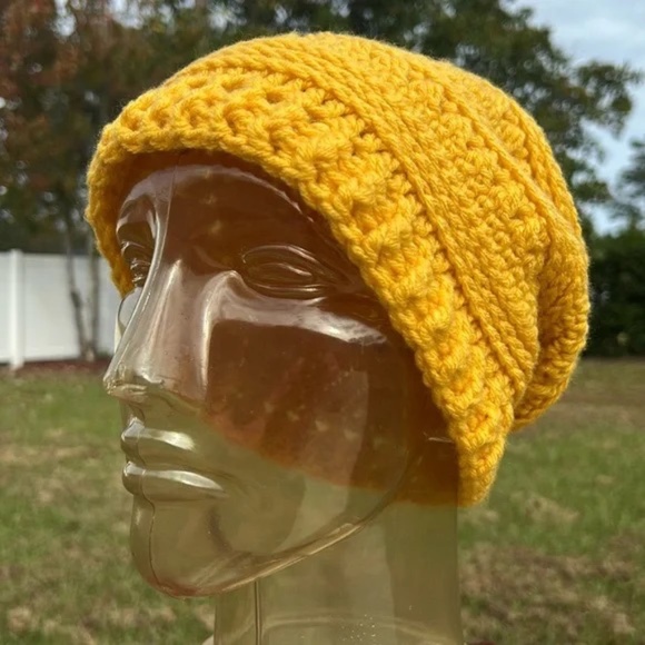 New hand crafted slouchy hat / beanie hat - Picture 2 of 8